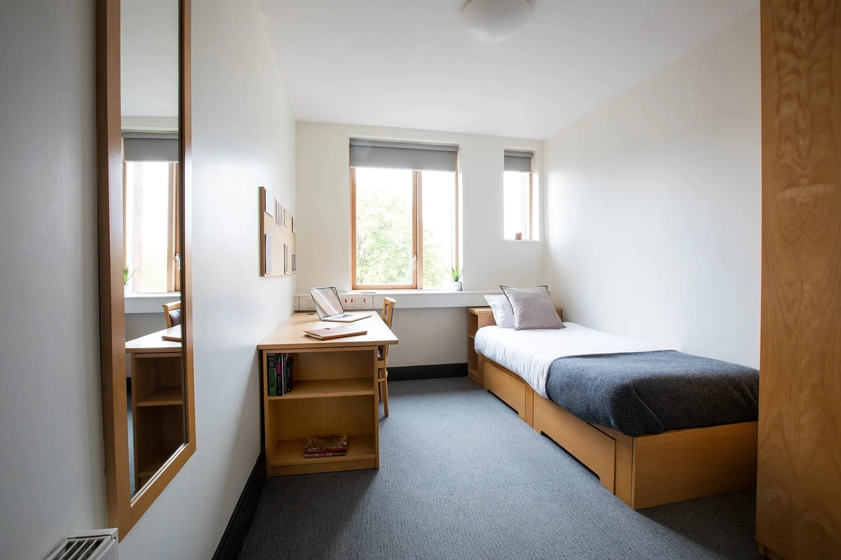 ensuite single room in dartry trinity accommodation